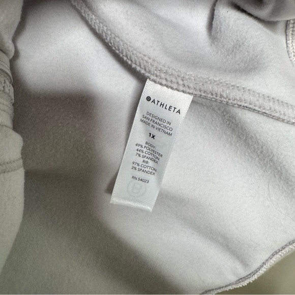 Athleta Gray Camo triumph zip up  Hoodie 1X - Picture 7 of 8